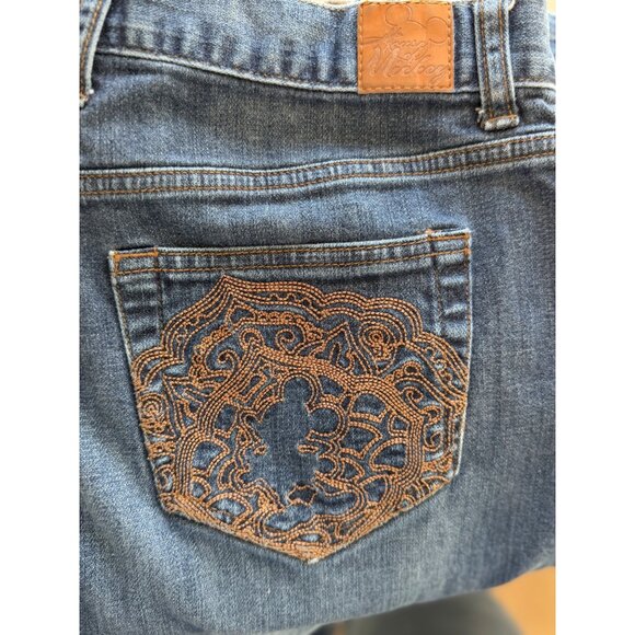 Authenic Disney Parks Women's Sz 8 Embroidered Mickey Pocket Bootcut Denim Jeans - Picture 1 of 16